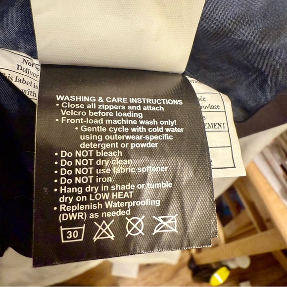 686 Parklan Anorak snowboarding jacket - Picture 13 of 13